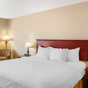 Quality & Edmonton International Airport Hotel Leduc