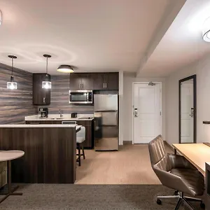 By Marriott Hotel Winnipeg